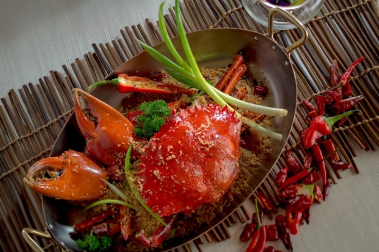 御莲宫– 避风塘蒜香炒斯里兰卡大肉蟹